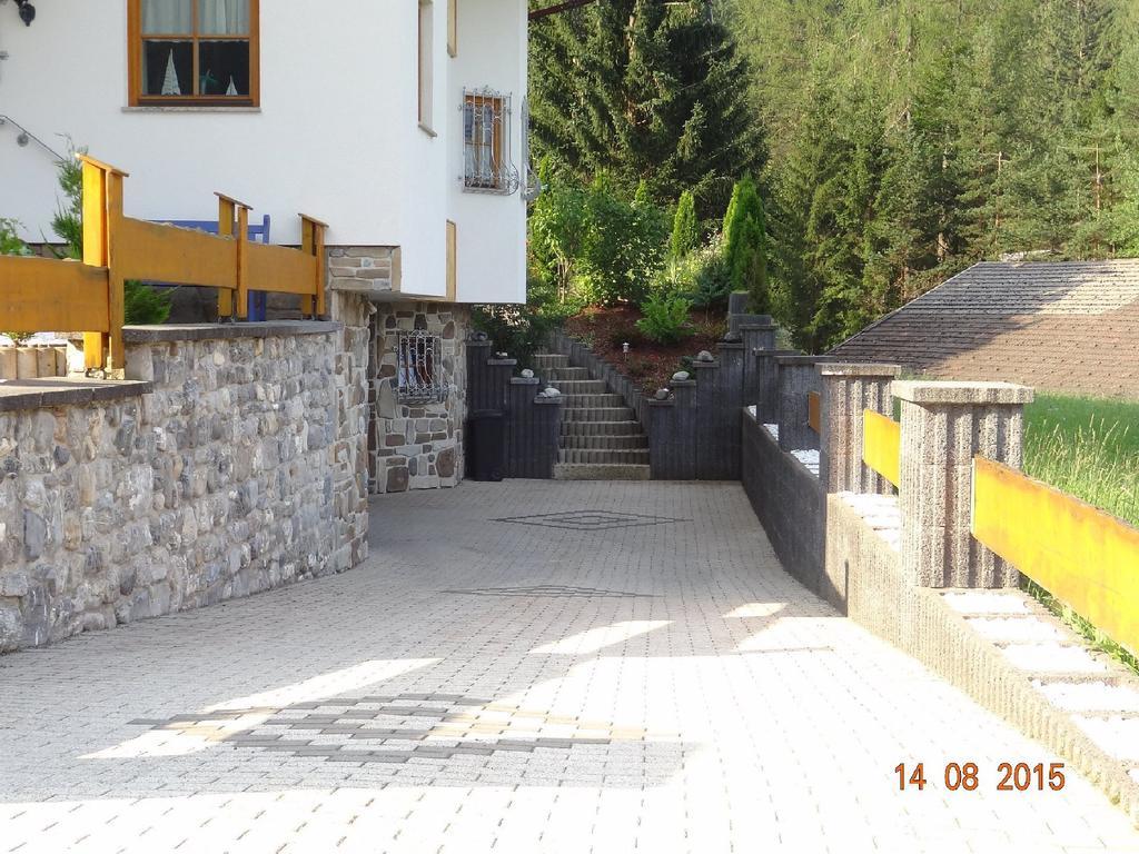 Alpen-Chalet Ehrwald Værelse billede