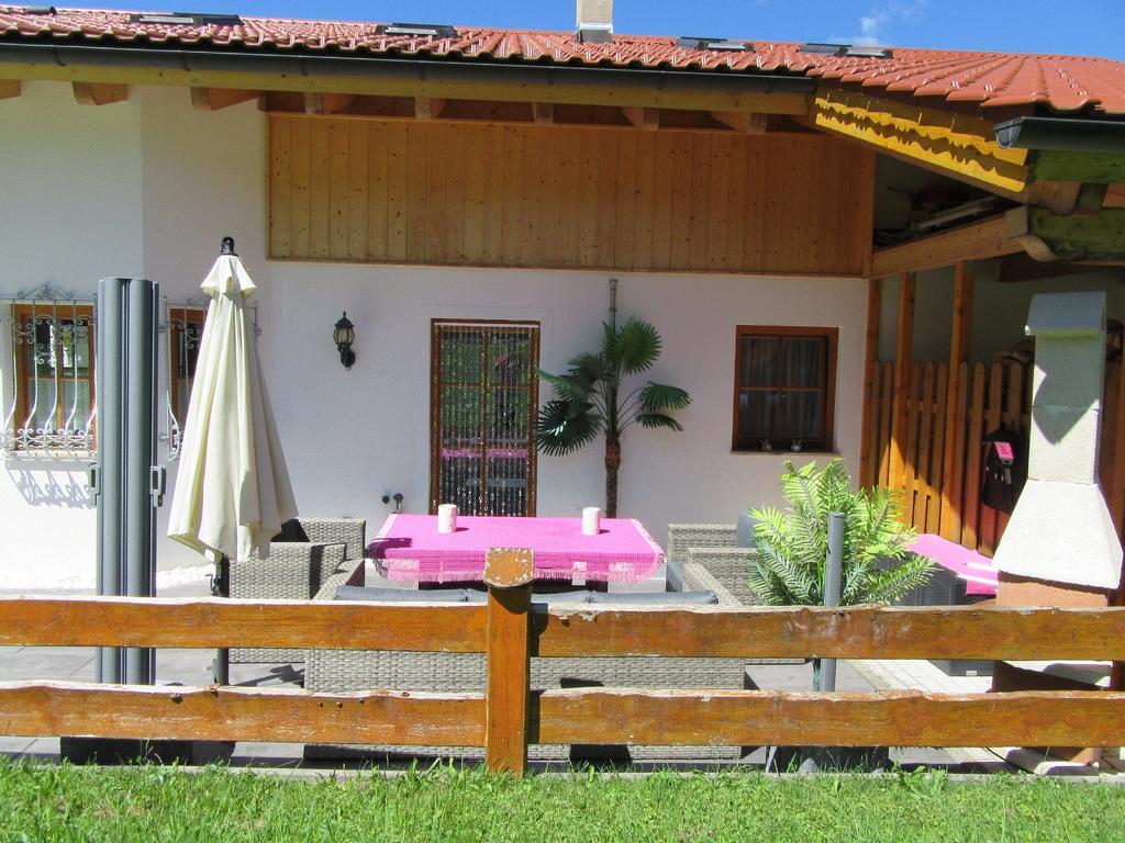 Alpen-Chalet Ehrwald Eksteriør billede